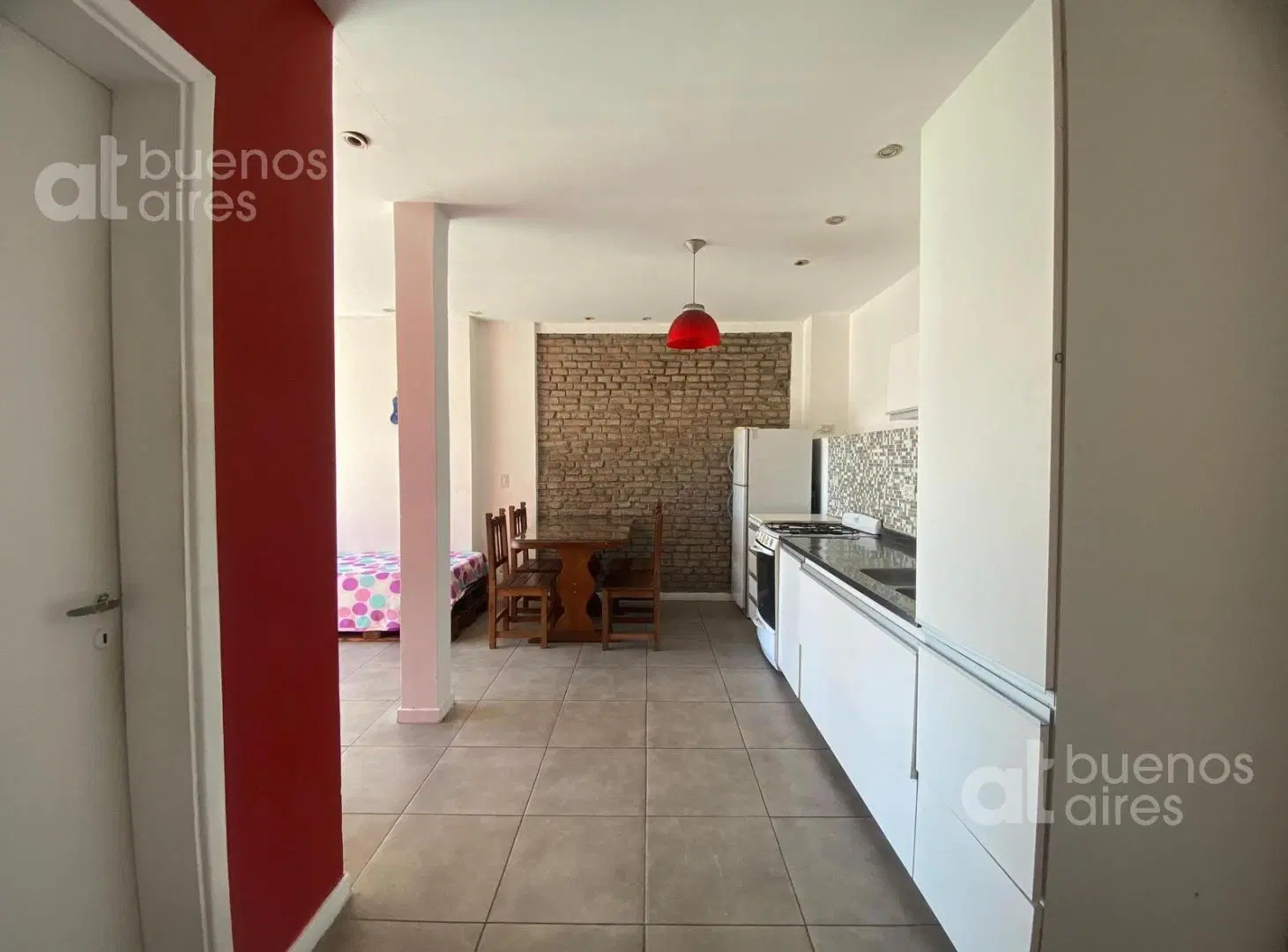 Departamento dos ambientes con balcón y terraza con Parrila 2