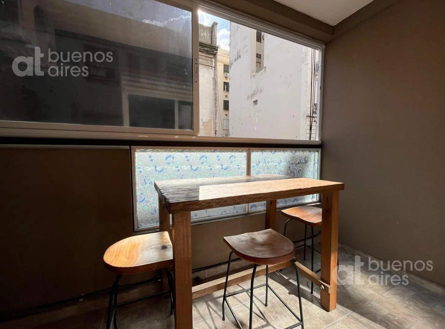 Monoambiente en Alquiler Temporal Monserrat CON BALCON Y PILETA 3