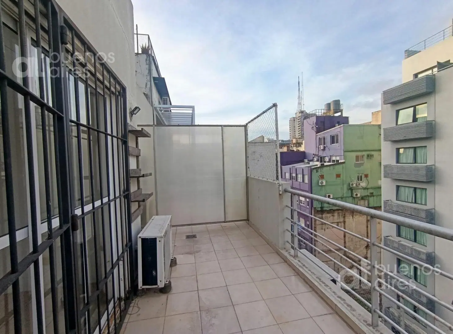 Departamento 2 ambientes con balcon al frente 5