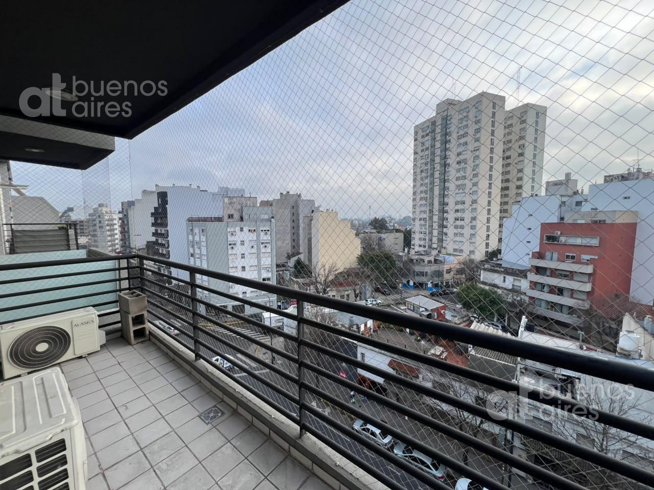 Foto de Departamento 3 ambientes con balcon en Coghlan en alquiler temporario, imagen 1