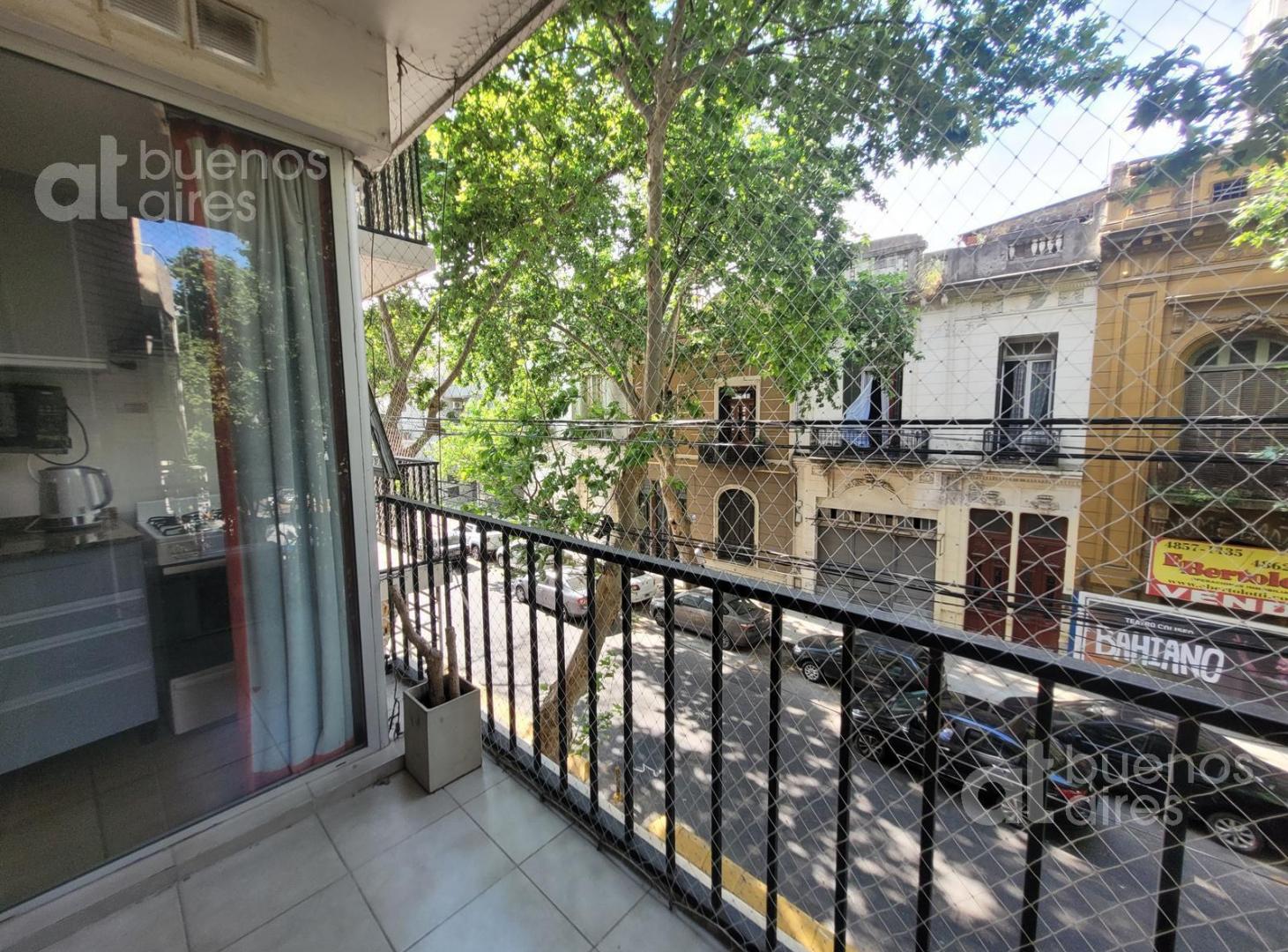 Foto de Almagro Departamento moderno 2 amb con Balcón. Alquiler temporario, imagen 2