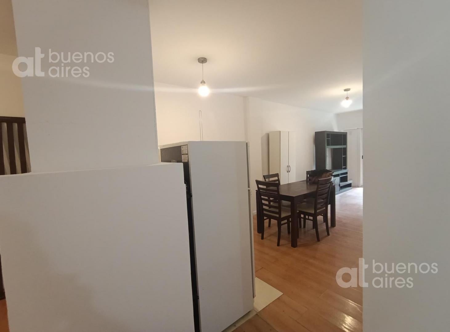 Foto de Depto 2 Ambientes con balcón en Monserrat con Laundry Alquiler, imagen 4