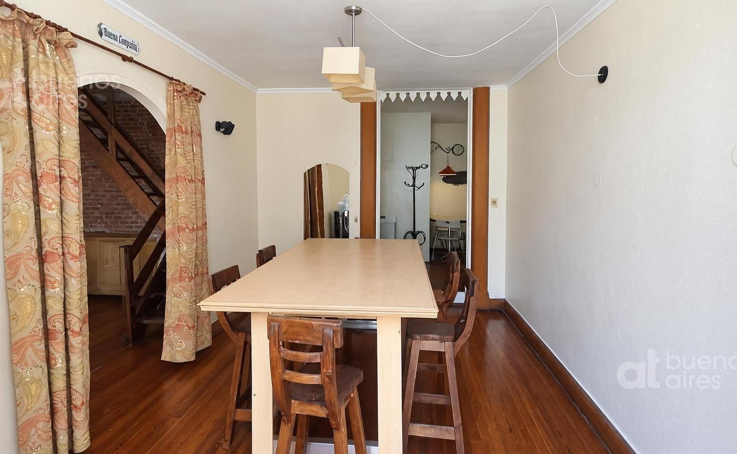 Foto de Departamento PH de 3 Ambientes con BALCON, en San Telmo Bajas Expensas!, imagen 1