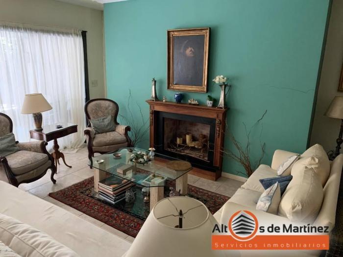 Venta de casa 5 ambientes cerca del río, la mejor zona de Martinez