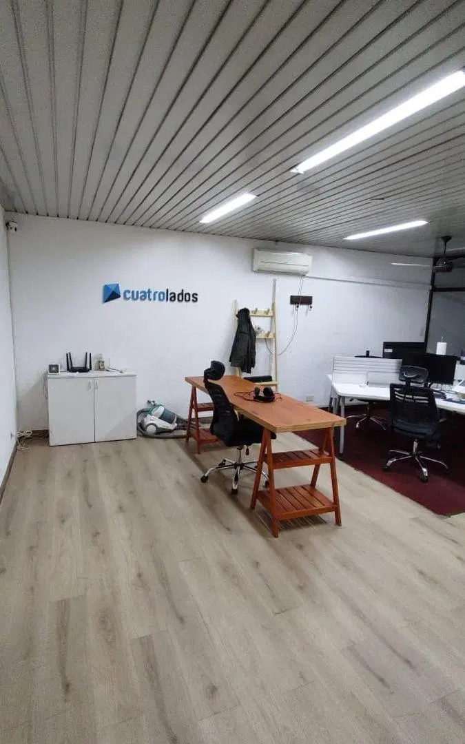 Alquiler excelente oficina al frente con baño y kitchenette en Olivos 3