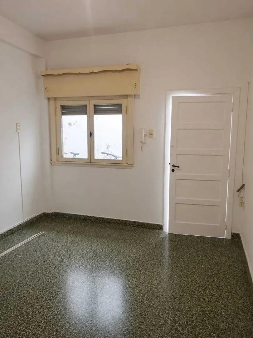 Foto de PH 2 AMBIENTES con Patio, en ALQUILER, SAN ISIDRO, imagen 3