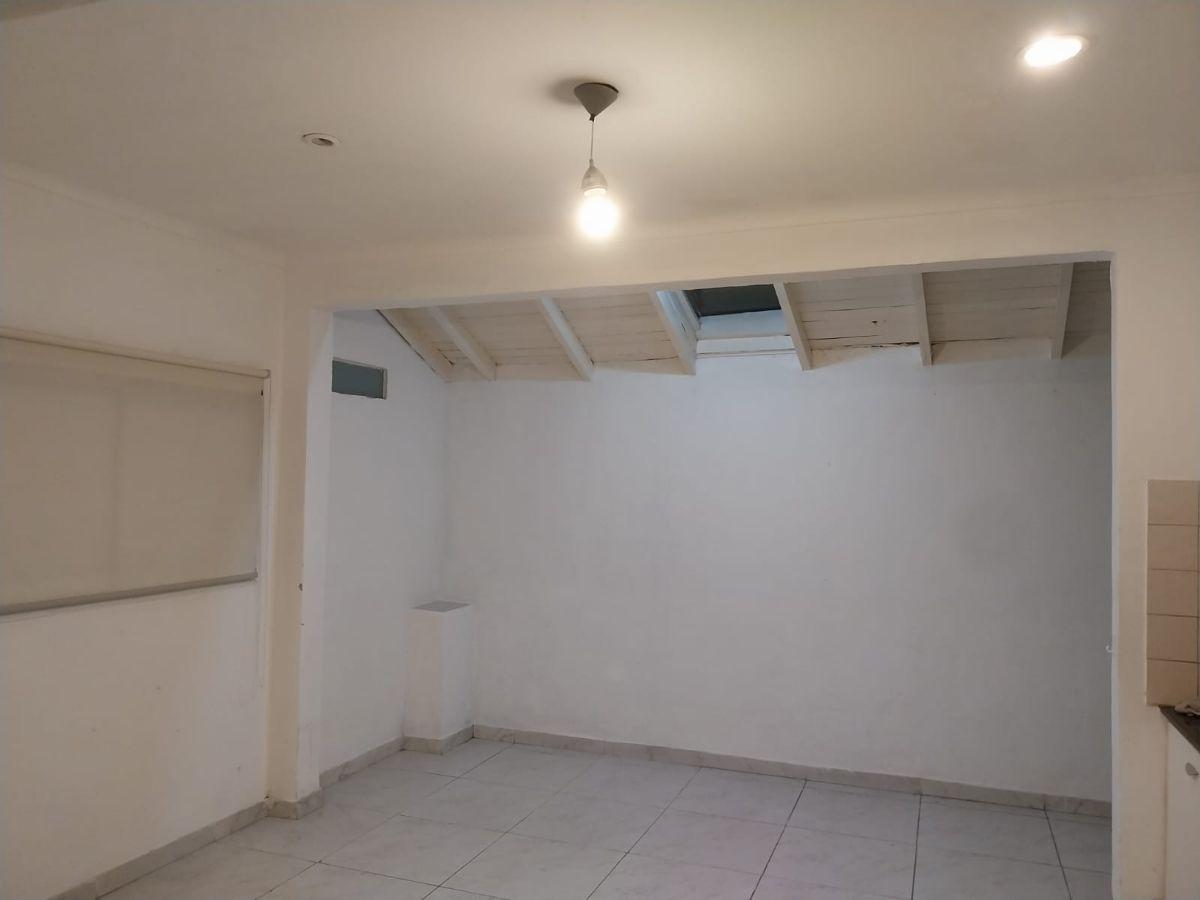 Foto de Venta de PH 2 ambientes con patio, imagen 3