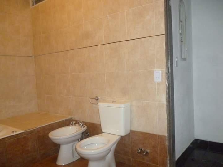 Venta Casa 8 Amb 381 m² Jardin Valentin Alsina Lanus 4
