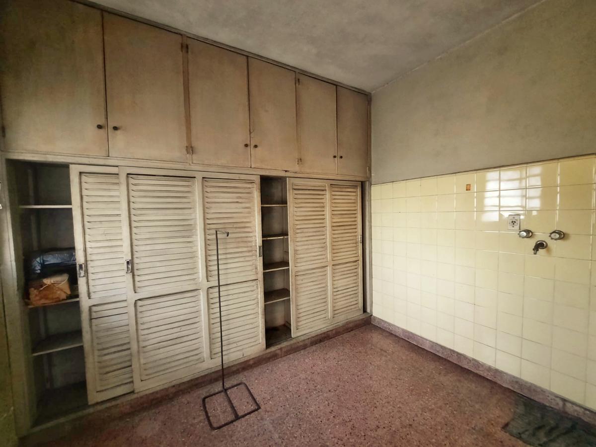 Venta Galpon/deposito con Vivienda 320 m² Valentin Alsina 3