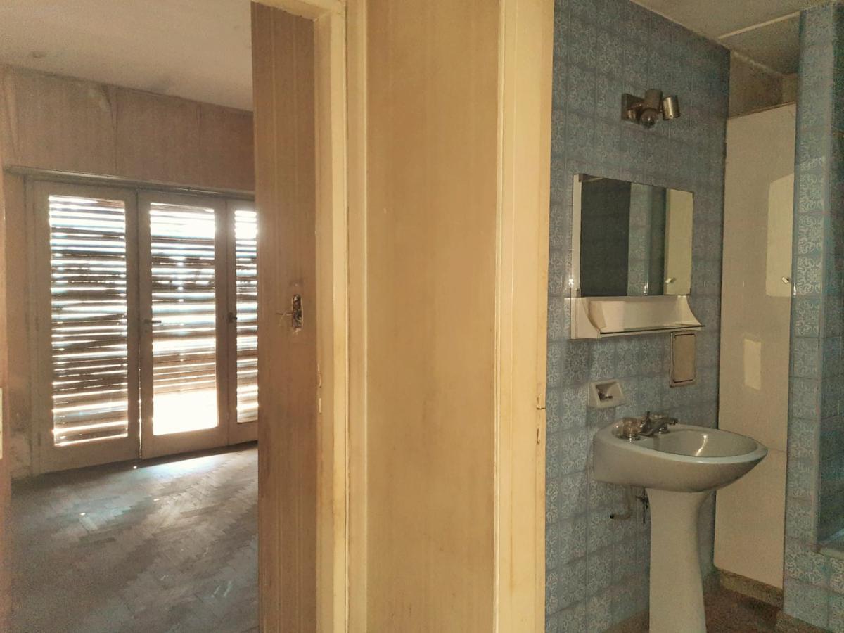 Venta Galpon/deposito con Vivienda 320 m² Valentin Alsina 4