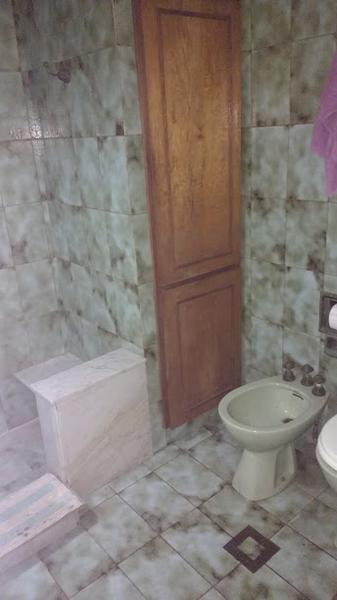 Venta Casa 6 Amb 328 m² Cochera Lanus Oeste 3