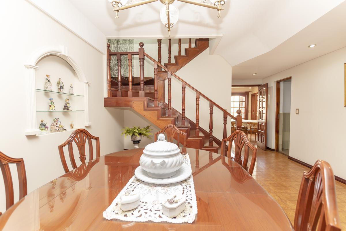 Venta Casa 7 Amb 550 m² Cochera Valentin Alsina 2