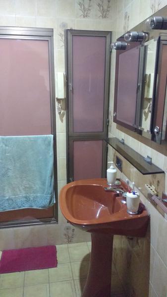 Venta Casa 4 Amb 200 m² Cochera Valentin Alsina Lanus 5