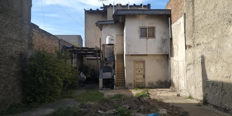 Venta Local con Vivienda y Deposito 522 m² Valentin Alsina 2