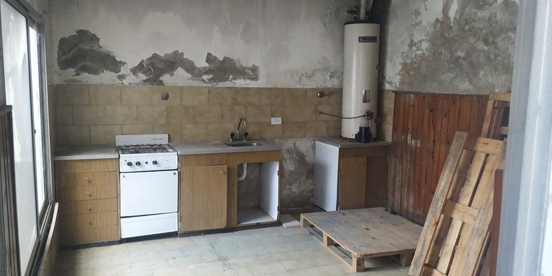 Venta Local con Vivienda 174 m² Valentin Alsina 3