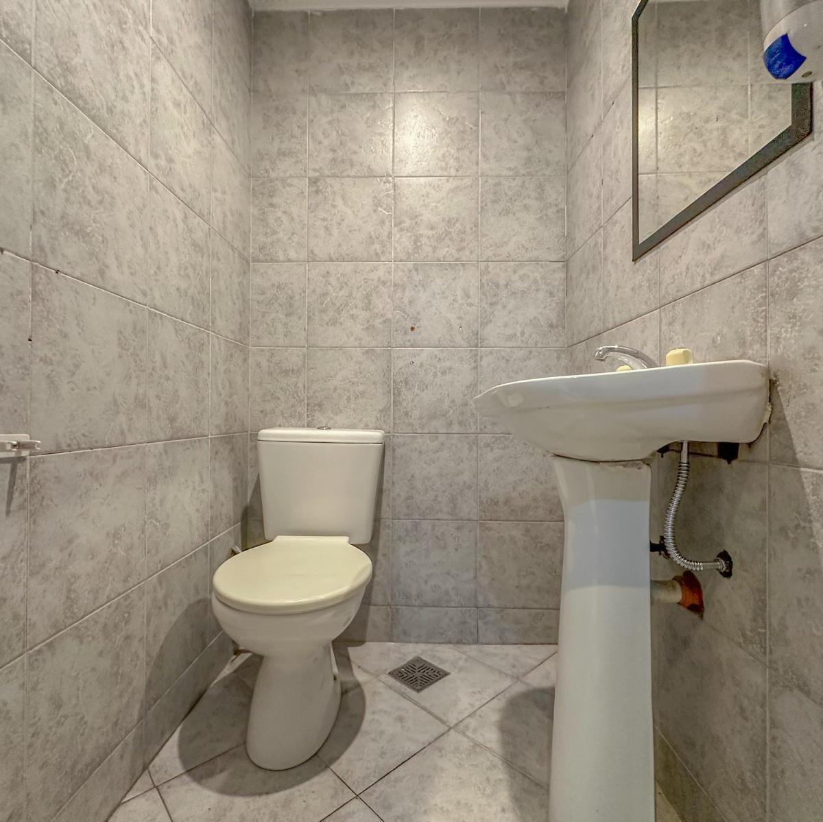 Foto de LOCAL 175 M2 LANUS OESTE, imagen 3