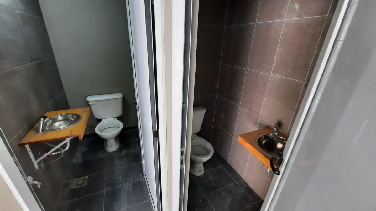 Venta Local 75 m² Lanus Oeste 4