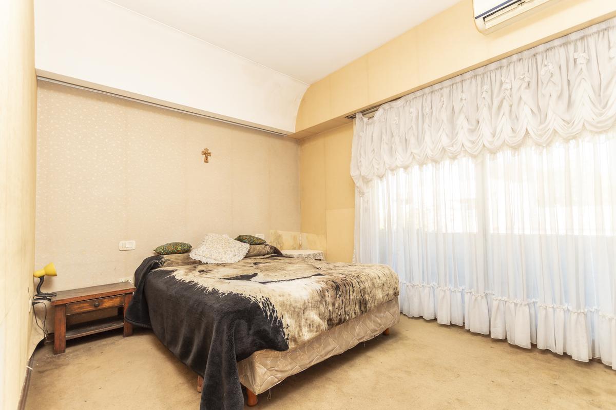 Venta Casa 8 Amb 380 m² Piscina Patio Valentin Alsina Lanus 2