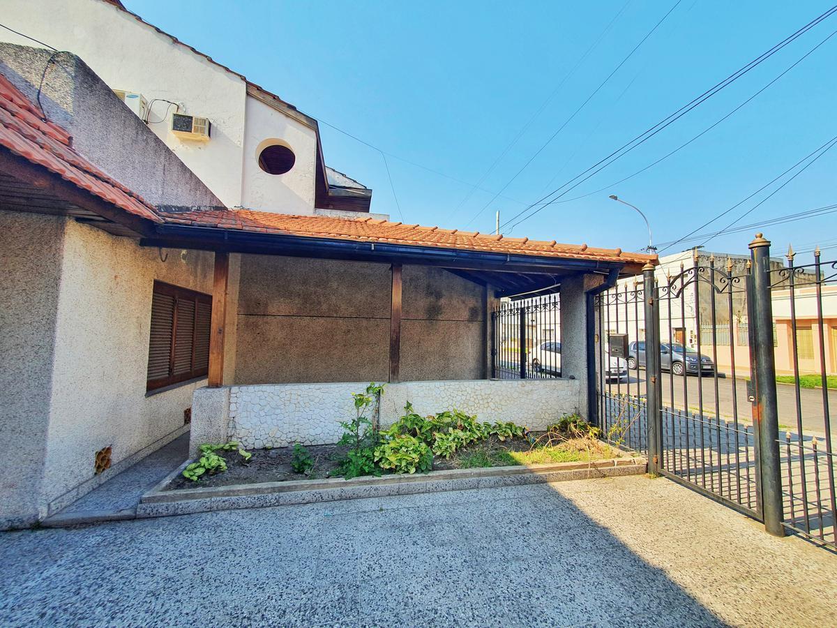 Venta PH 2 Amb 119 m² Valentin Alsina 5
