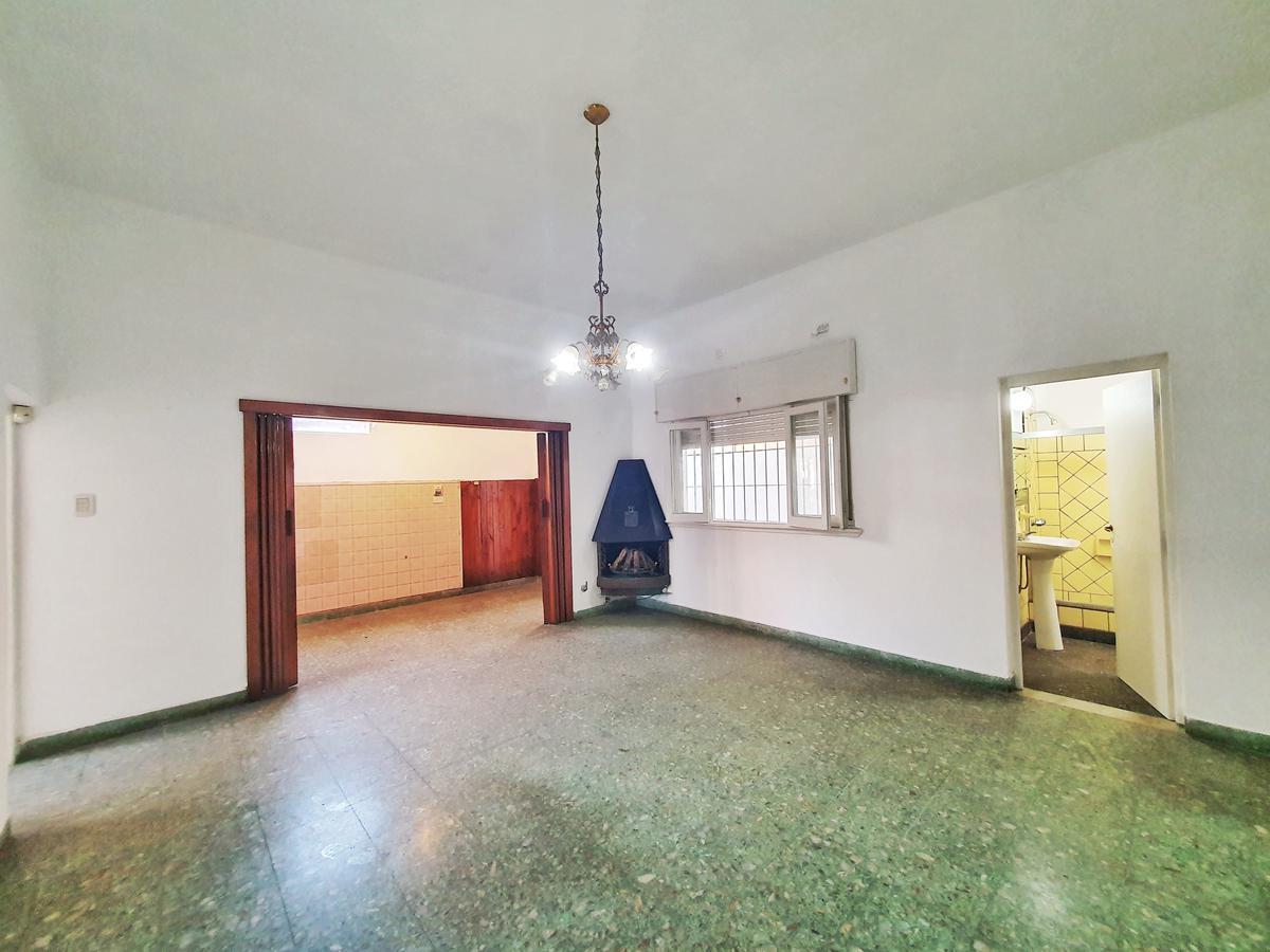 Venta PH 2 Amb 119 m² Valentin Alsina 3