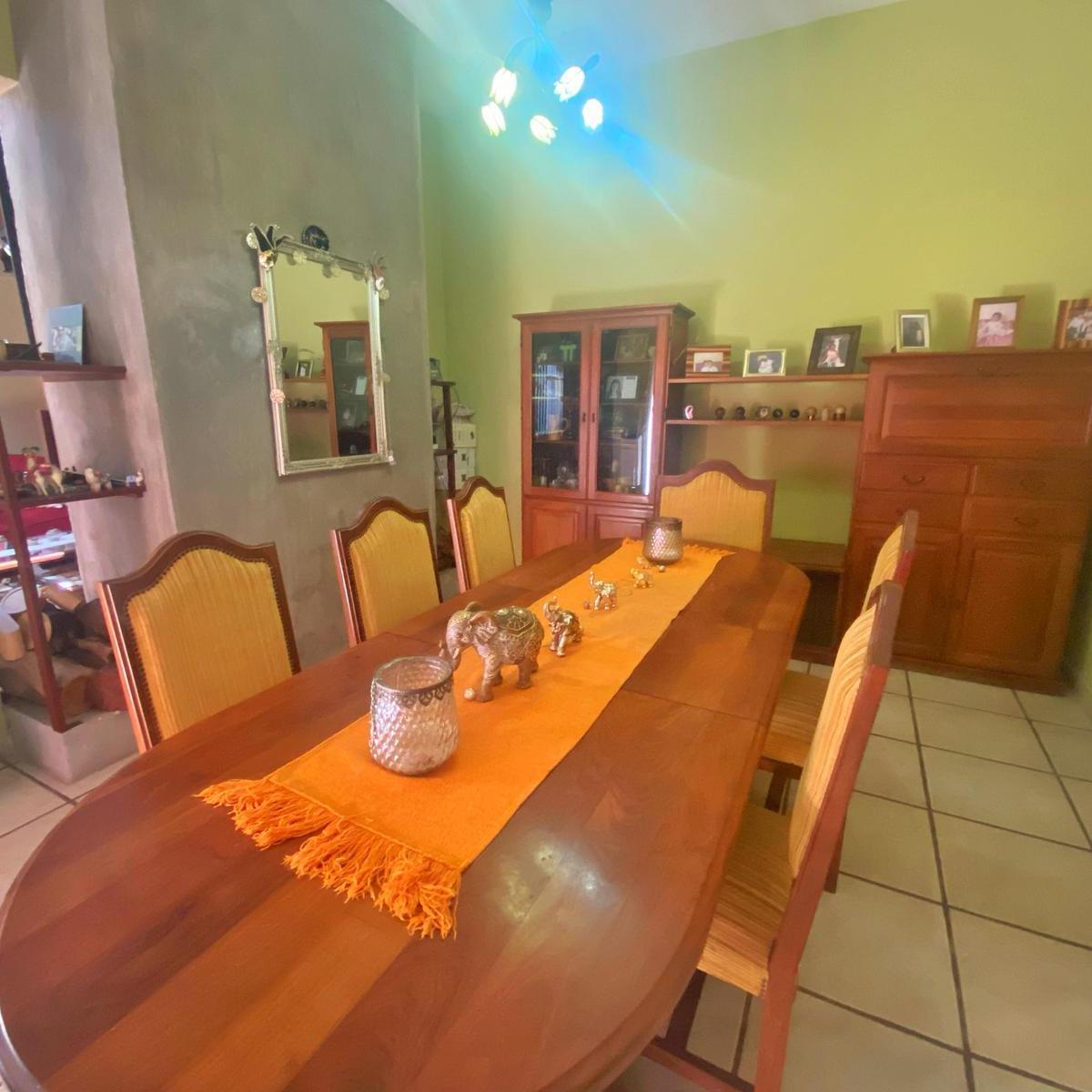 Venta Casa 6 Amb 375 m² Piscina Quincho Jardín Garage Lanus 3