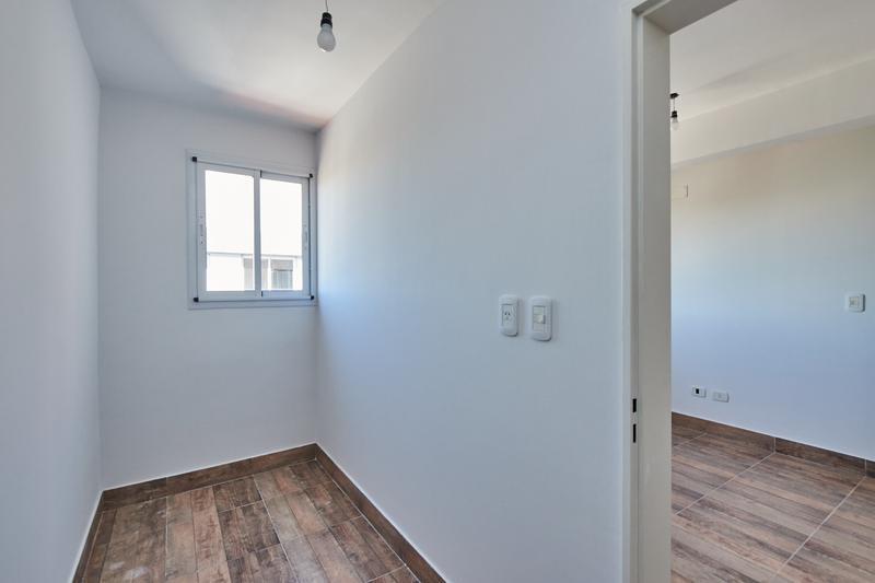 Foto de VENTA DEPARTAMENTO 3 AMB 80 M2 VALENTIN ALSINA LANUS, imagen 3