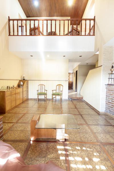 Venta Casa 5 Amb 275 m² Garage Terraza Valentin Alsina 3