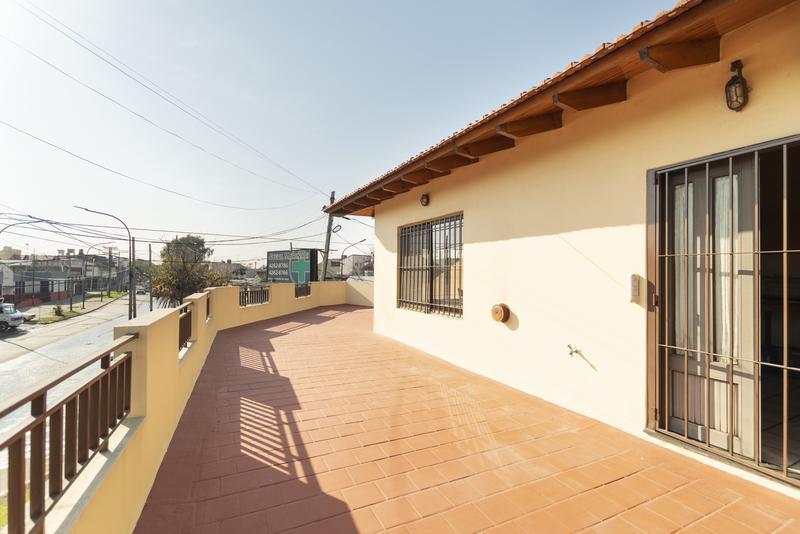 Venta Casa 5 Amb 275 m² Garage Terraza Valentin Alsina 3
