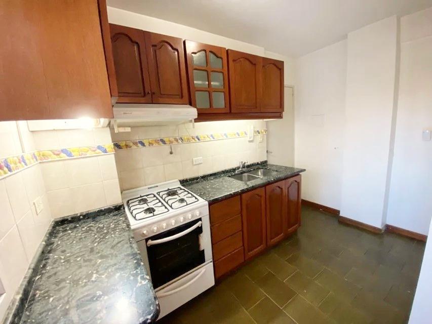 Foto de VENTA DEPARTAMENTO 3 AMBIENTES 55 M2 COCHERA LANUS ESTE, imagen 4