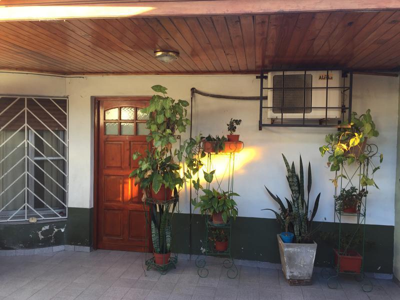 VENTA CASA 4 AMB 550 M2 LANUS