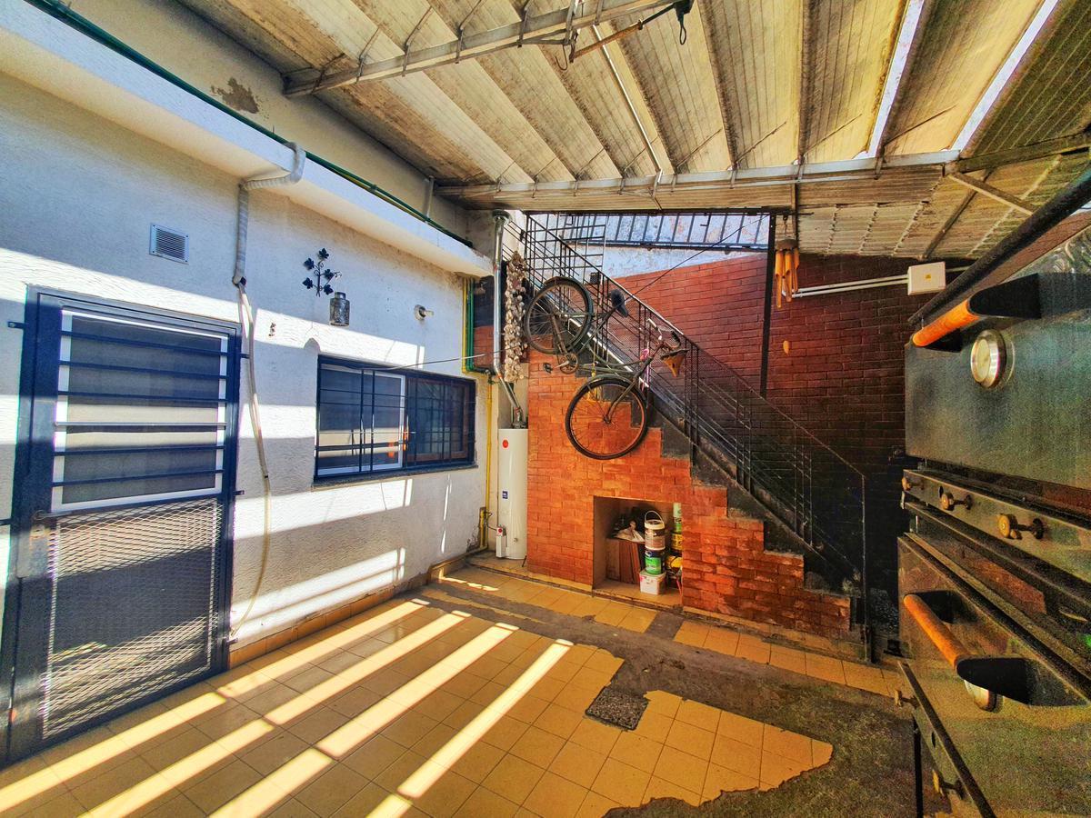 Venta PH 5 Amb 140 m² Lanus 2