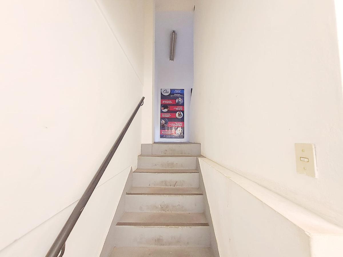 Venta Local 640 m² Valentin Alsina 5