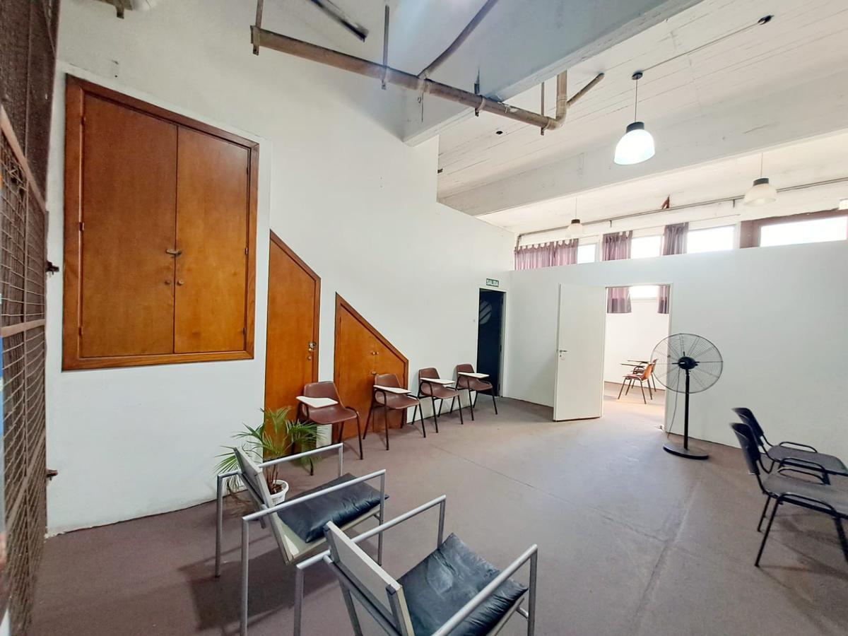 Venta Local 640 m² Valentin Alsina 4