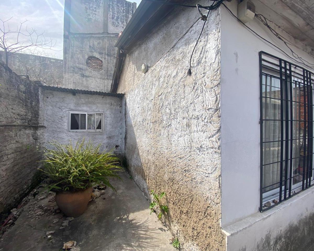 Venta Terreno Valentin Alsina 2