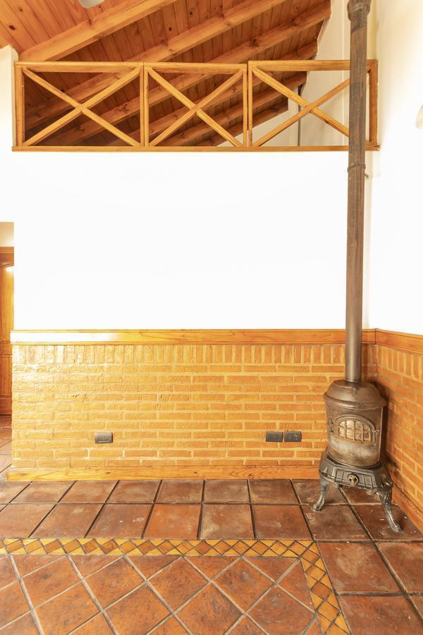Venta Casa 240 m² Cochera Quincho Valentin Alsina Lanus 2