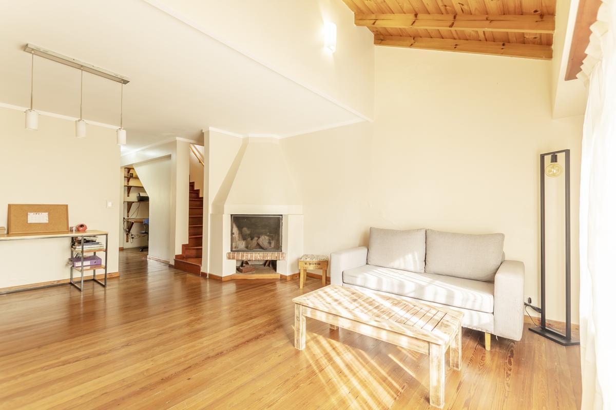 VENTA CASA 5 AMB 270 M2 DOBLE COCHERA REMEDIOS DE ESCALADA LANUS