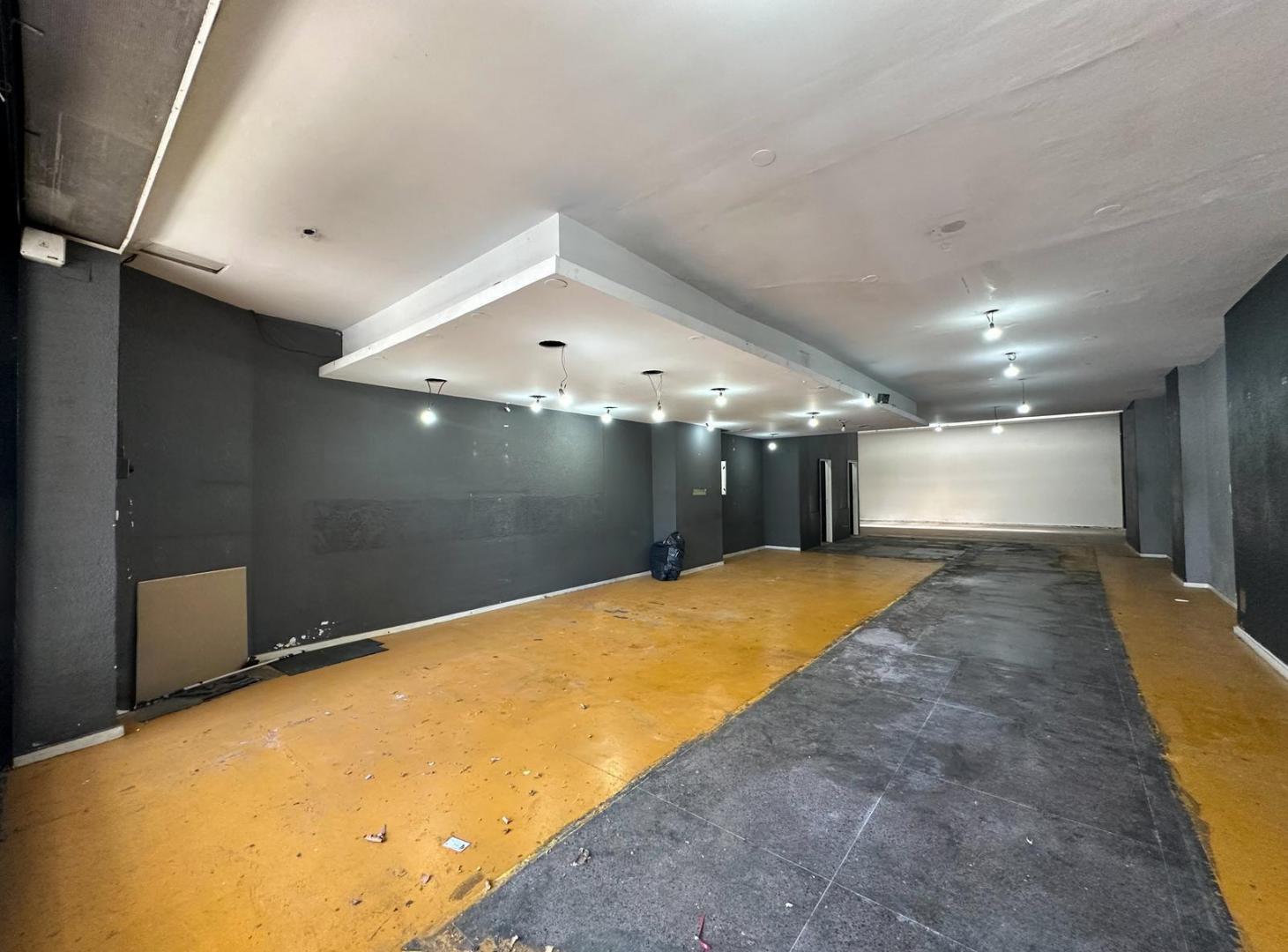 LOCAL 175 M2 LANUS OESTE
