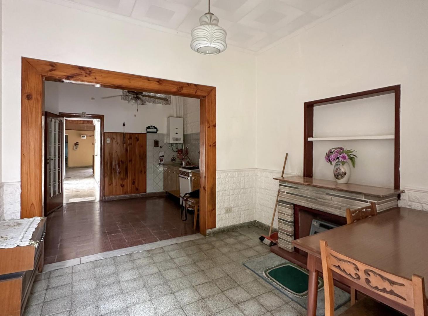 VENTA CASA MULTIFAMILIAR DOBLE SALIDA PIÑEYRO AVELLANEDA