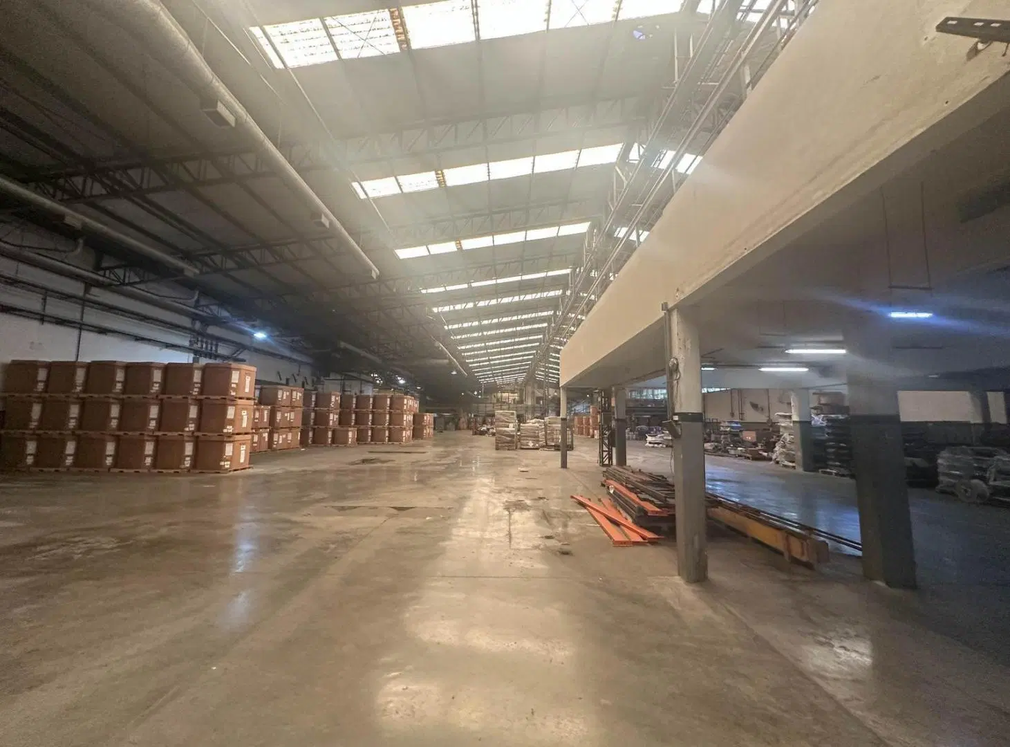 VENTA GALPÓN INDUSTRIAL OFICINAS PIÑEYRO AVELLANEDA 3