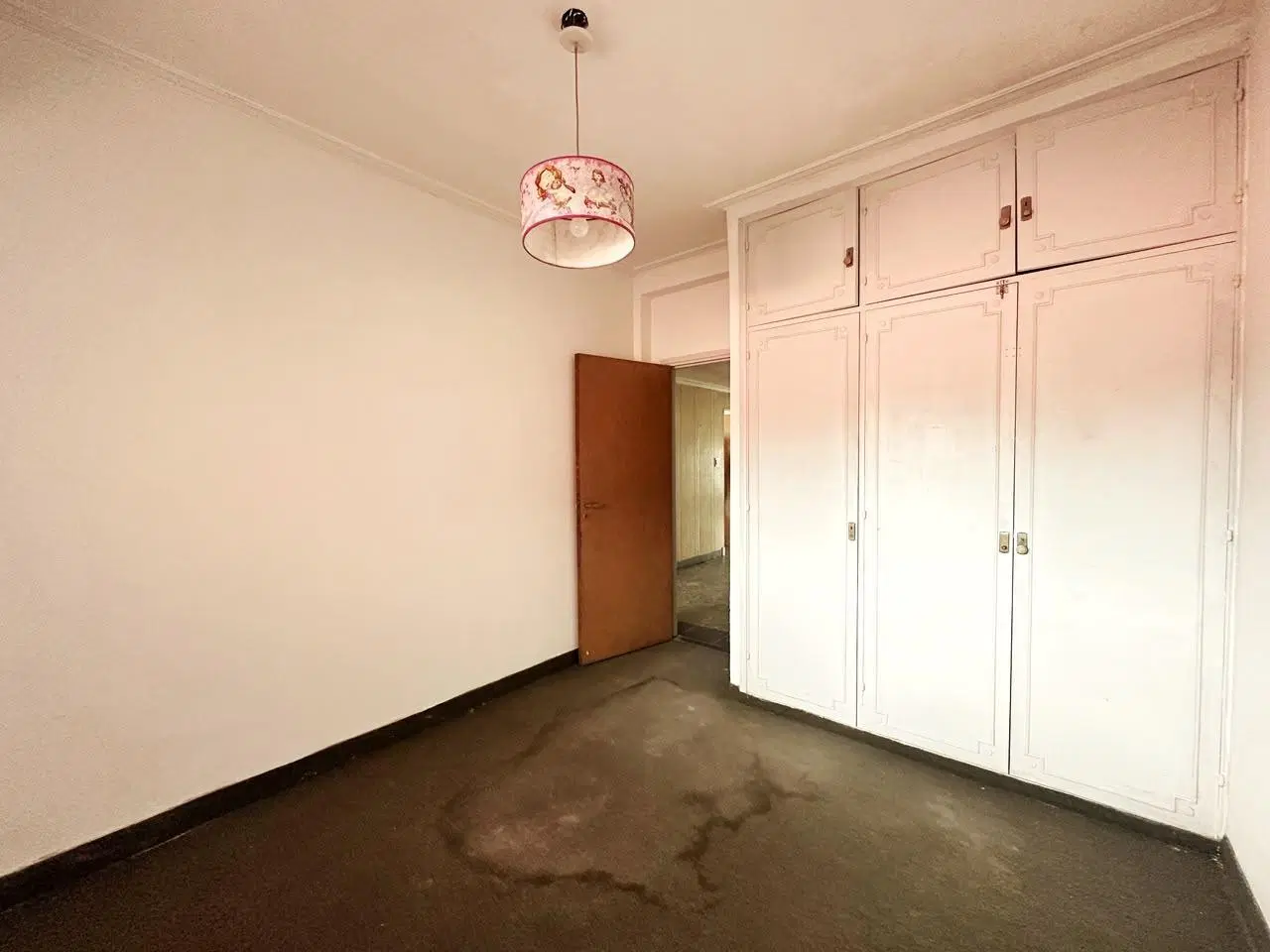 VENTA GALPON CON VIVIENDA OFICINA BALCON TERRAZA LANUS 8