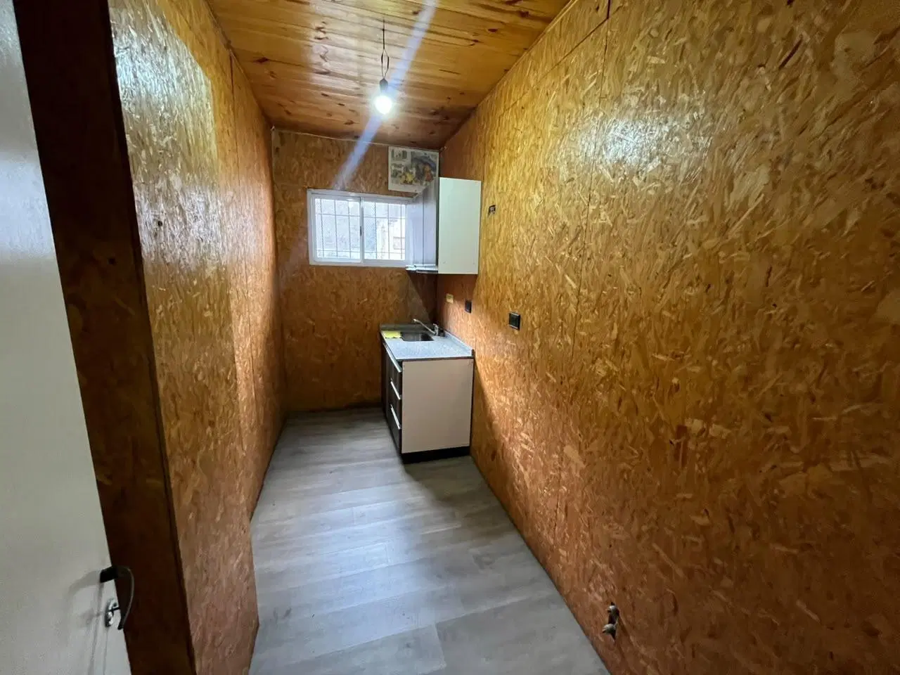 ALQUILER LOCAL 290 M2 VALENTIN ALSINA 4