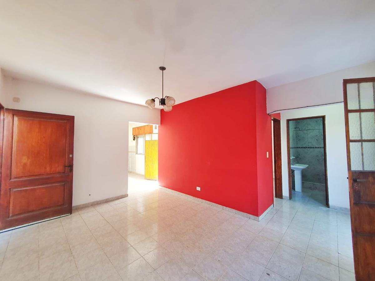 Foto de ALQUILER CASA 3 AMB 110 M2 LANÚS OESTE PATIO COCHERA, imagen 1