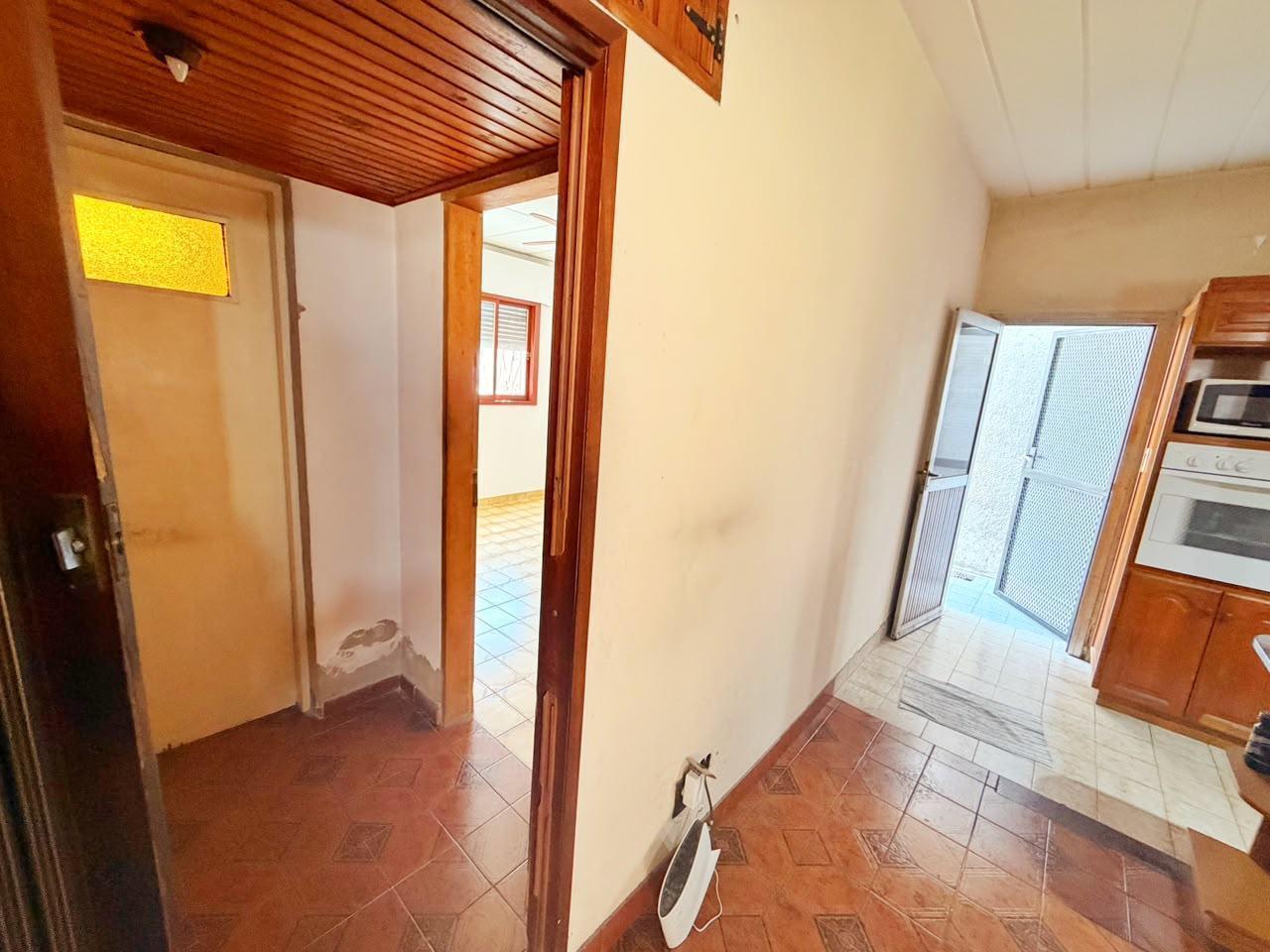 Foto de CASA EN VENTA CON JARDIN GARAGE CUBIERTO PARRILLA, imagen 4