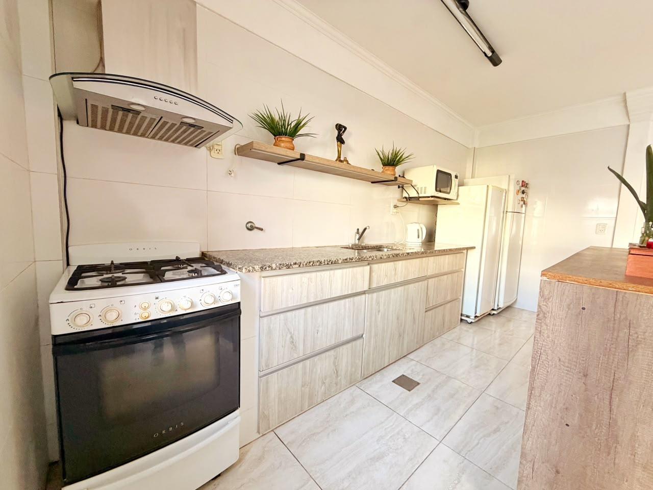 Foto de VENTA CASA 4 AMBIENTES VALENTIN ALSINA JARDÍN QUINCHO GARAGE, imagen 3