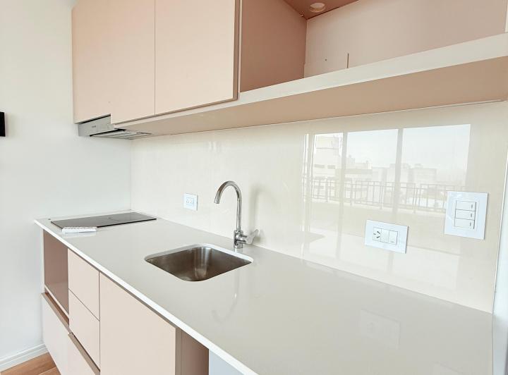 Alquiler 12 meses ambiente a estrenar! Uso profesional o vivienda! 4