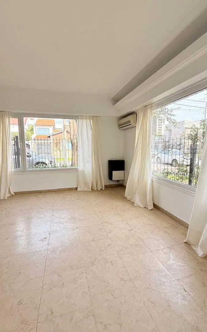 Chauvín | Casa en esquina parcialmente reciclada | Alquiler 24 meses 4