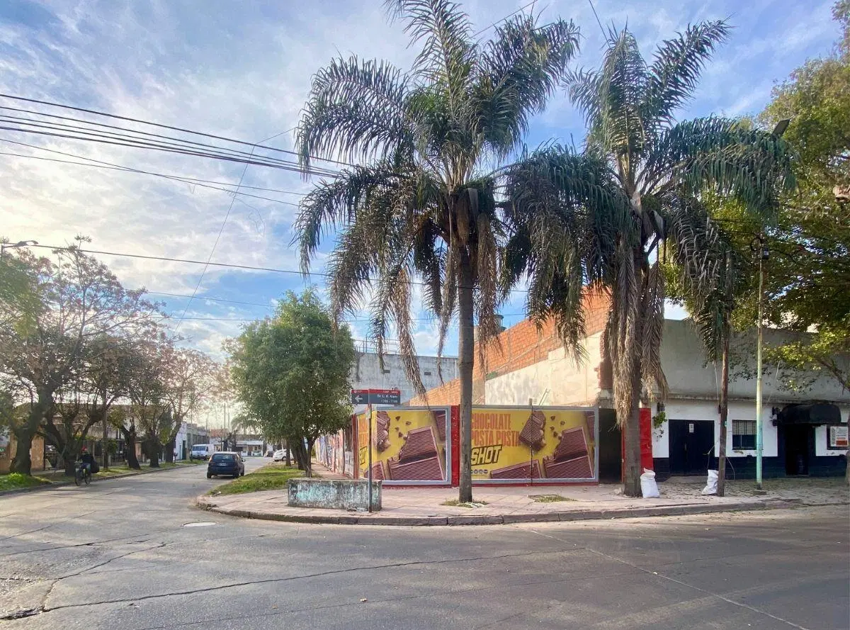Lote en esquina 9 x 40 Fos 0.6+ Fot 2 Altura Maxima 25 mts 1