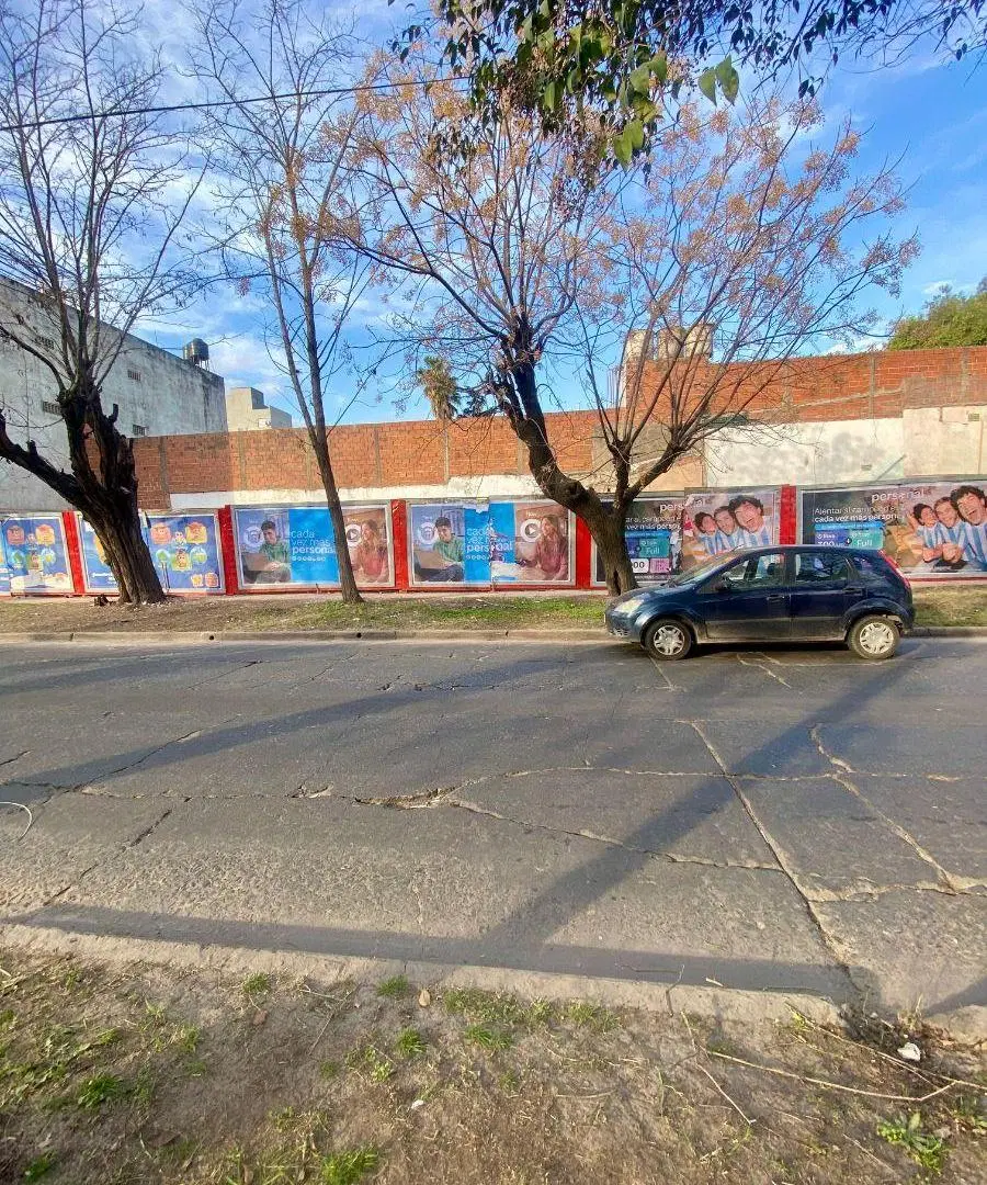 Lote en esquina 9 x 40 Fos 0.6+ Fot 2 Altura Maxima 25 mts 4