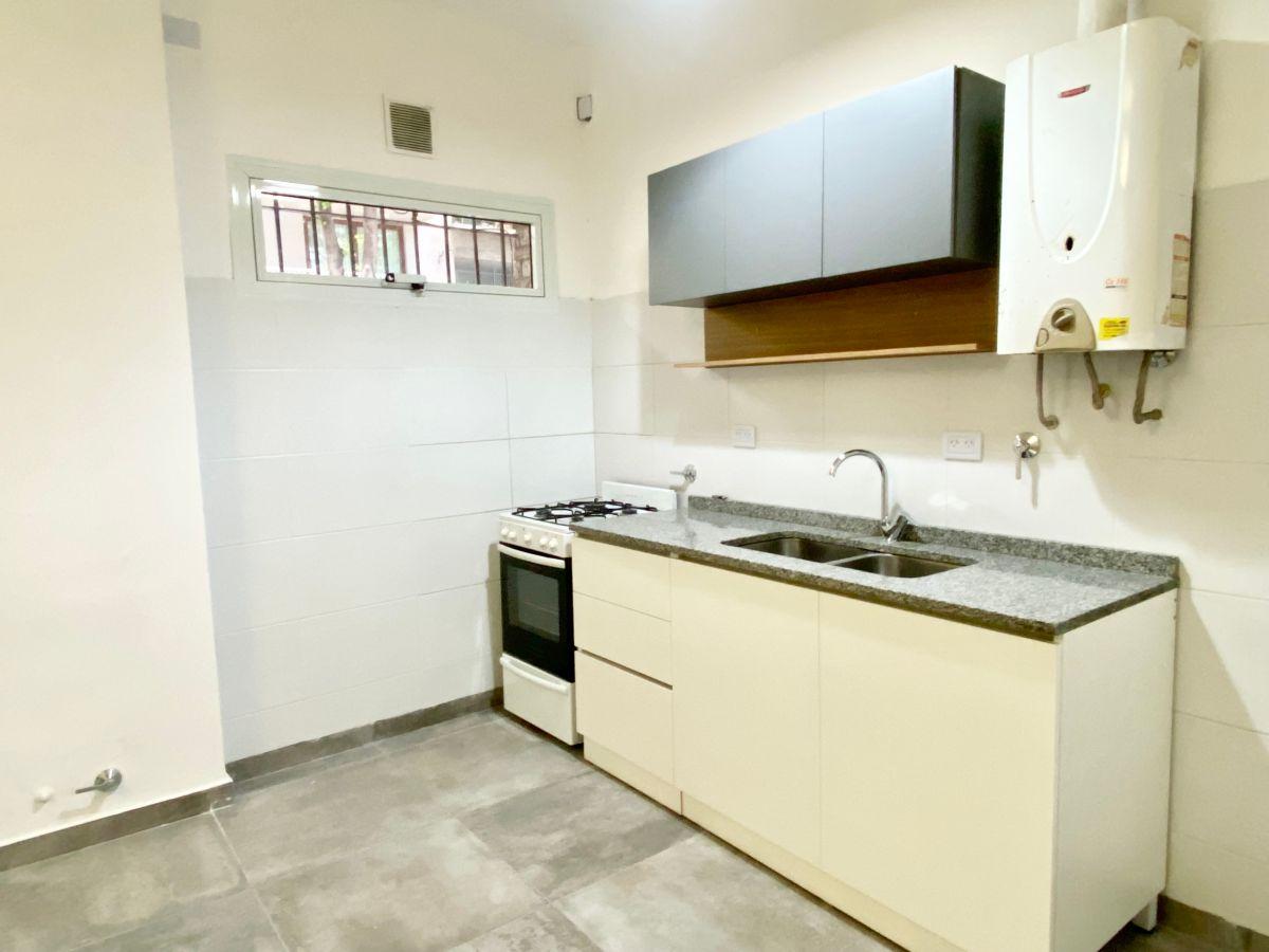 Foto de Departamento Tipo Casa Para uso Profesional! Pb Al Frente 3 Ambientes, imagen 1