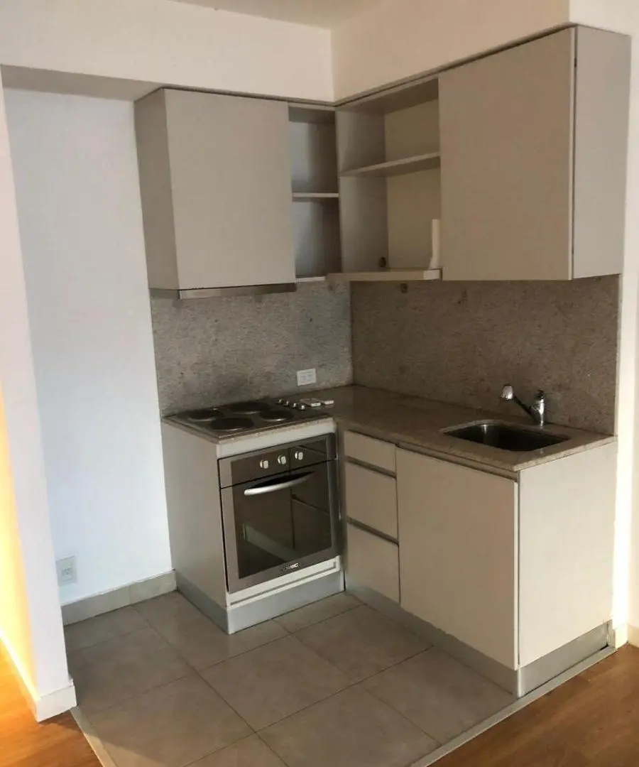 Town House Soho. Depto 2amb y cochera. toilette, balcón, Godoy Cruz y Paraguay 5